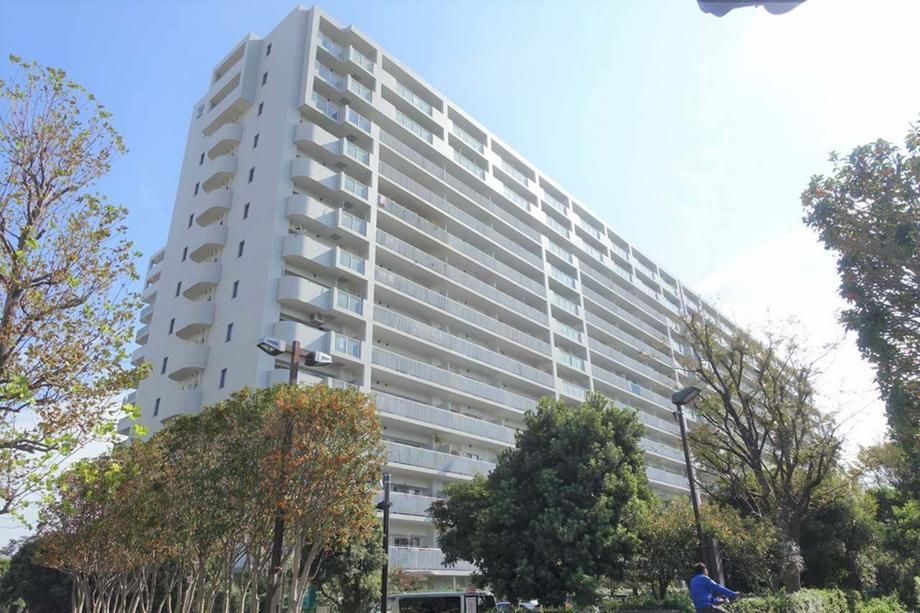 Renovated 4LDK Apartment in Kawasaki, Kanagawa - Thumbnail 2