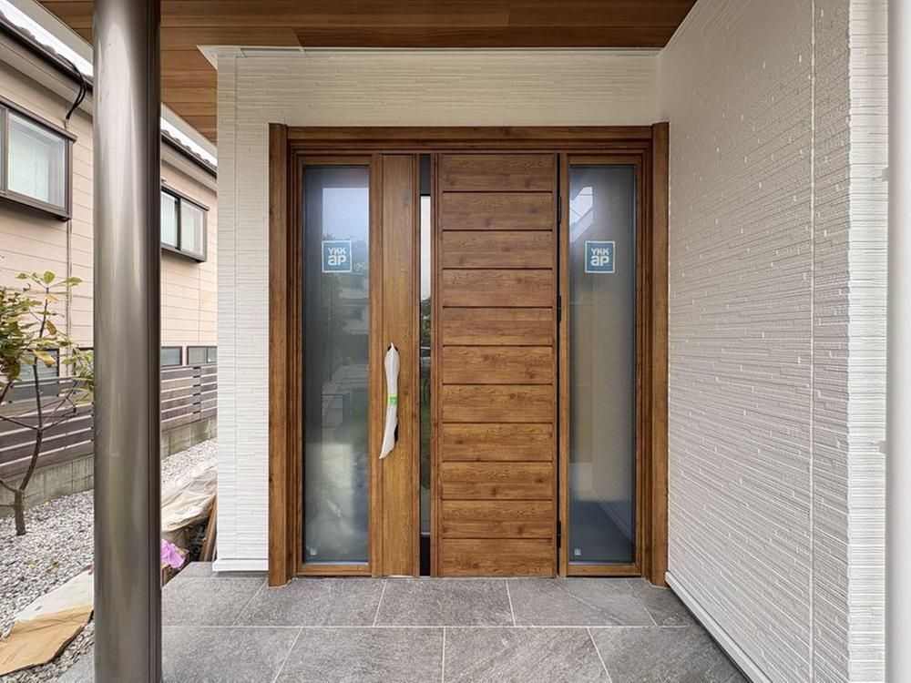 Renovated 3LDK House in Hayama with Parking for 3 Cars - Thumbnail 3