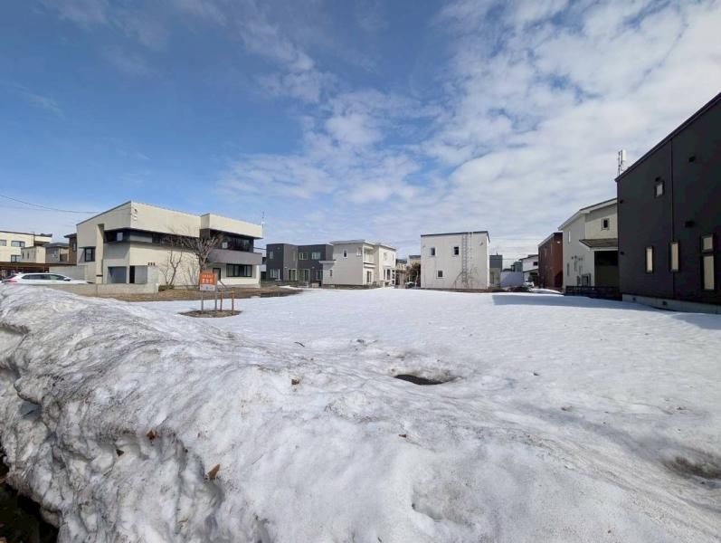 Land for Sale in Kita-ku, Sapporo – 255m² Plot, No Building Conditions - Thumbnail 2
