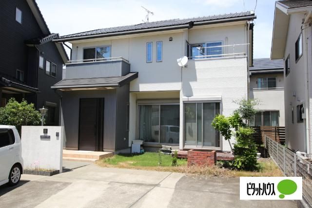 5LDK All-Electric Home in Tsukuba's Gakuen-no-Mori - Thumbnail 2