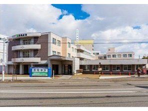 Renovated 2LDK+S Apartment for Sale in Sapporo's Toyohira Ward - Thumbnail 2