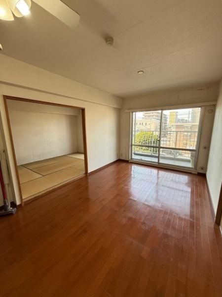 3LDK Apartment for Sale in Saitama City, 68.82m² - Thumbnail 4