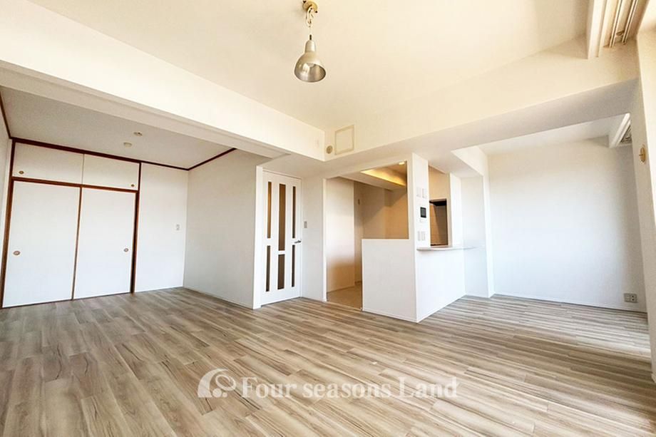 2LDK Apartment for Sale in Sodegahama, Hiratsuka - Thumbnail 3