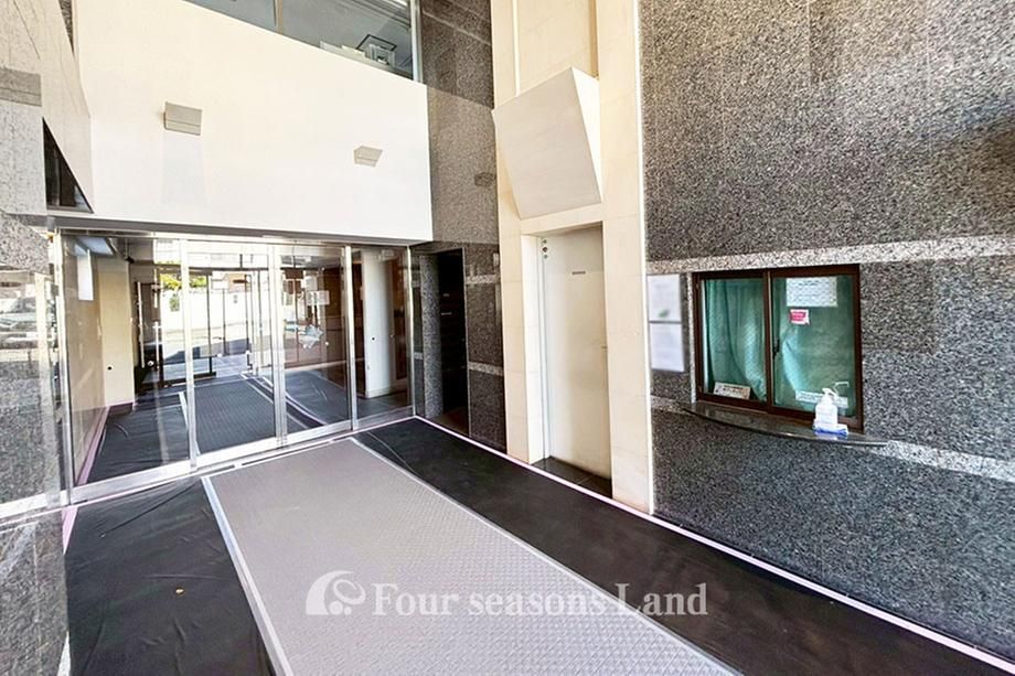 2LDK Apartment for Sale in Sodegahama, Hiratsuka - Thumbnail 2