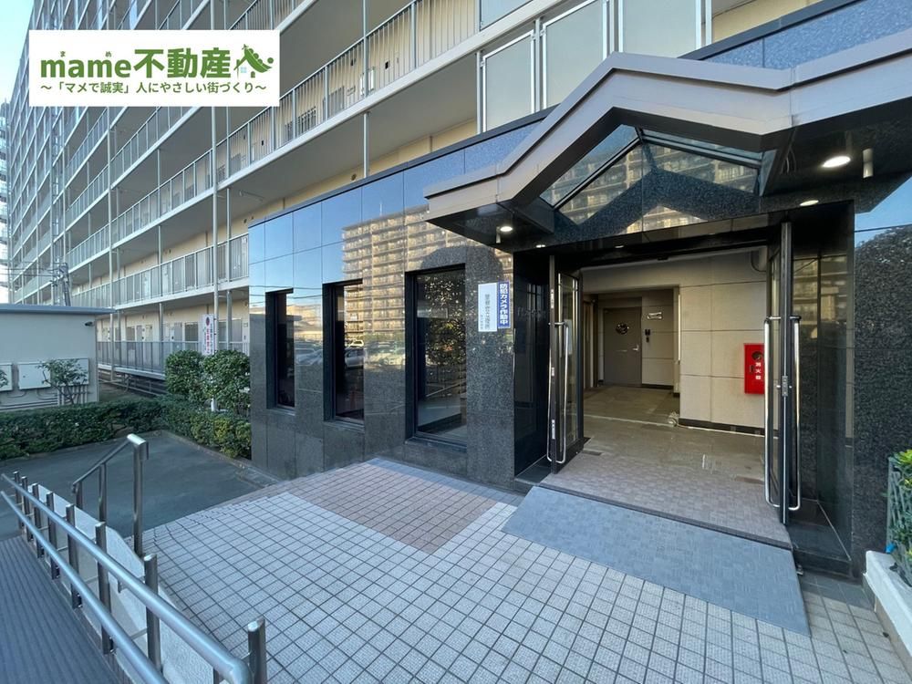 3LDK Top Floor Apartment in Toride, Ibaraki for 5.5 Million Yen - Thumbnail 2