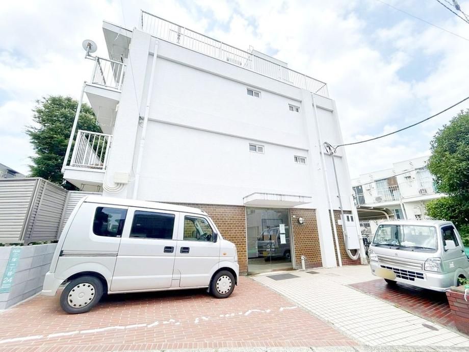 Green Side 1DK Apartment for Sale in Setagaya, Tokyo - Thumbnail 4