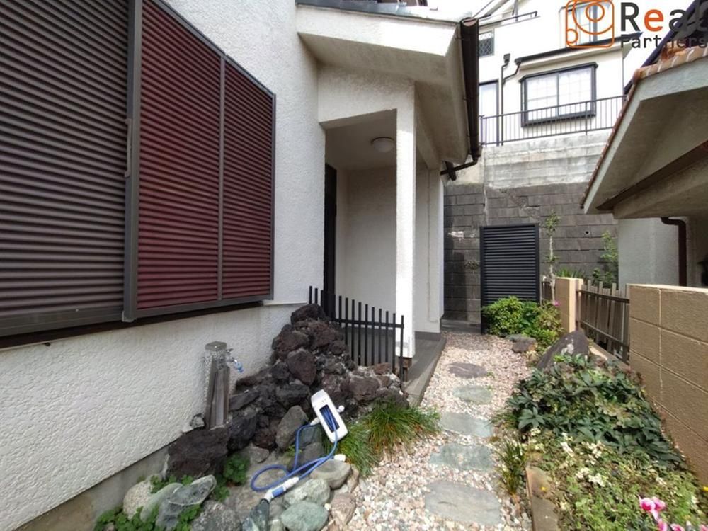 Renovated 3LDK House in Minami Ward, Yokohama - 99m² - Thumbnail 3