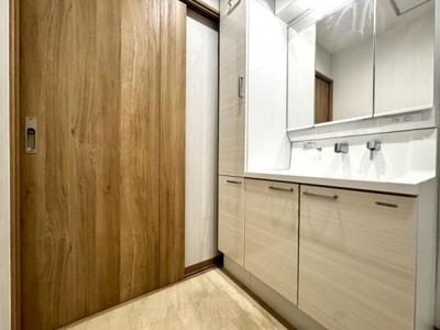 4LDK Near-New Detached House in Kumamoto Higashi Ward — Bathroom, Higashi, Kumamoto