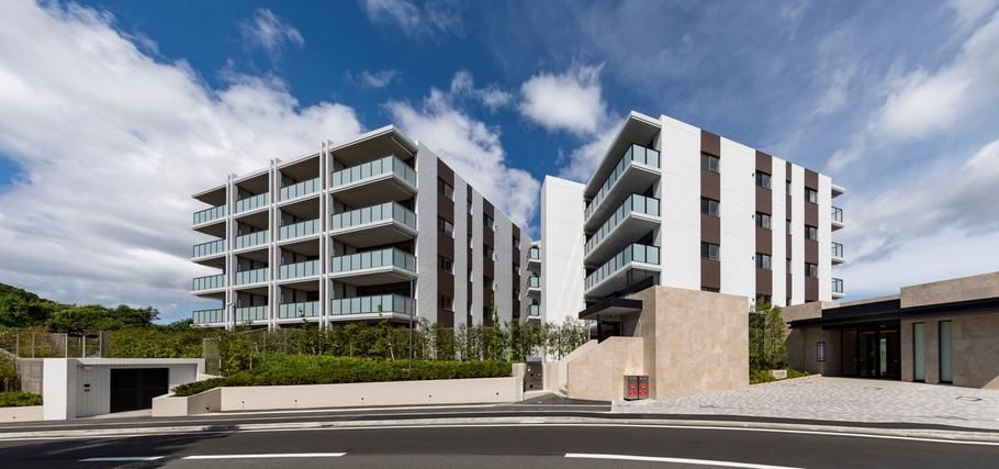 3LDK Apartment for Sale in Isogo-ku, Yokohama - Thumbnail 2