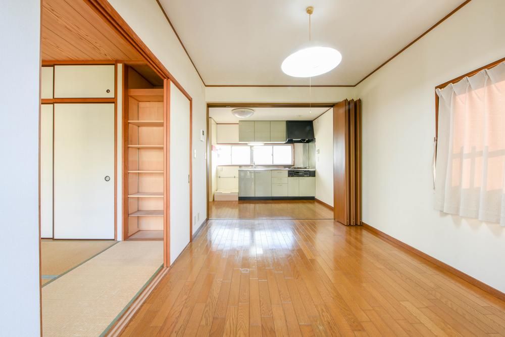 1LDK Apartment for Sale in Tsurumi Ward, Yokohama - Thumbnail 3