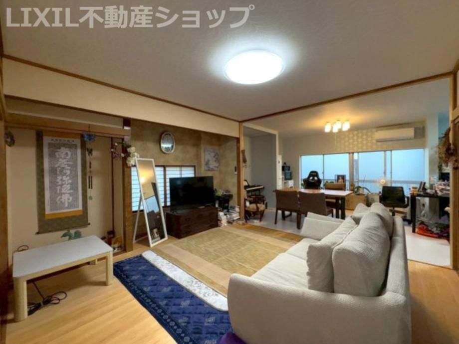Renovated 4LDK House with Rental Income near Takada Station - Thumbnail 4