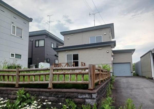 3LDK Used House for Sale in Kaguraoka, Asahikawa - Thumbnail 2