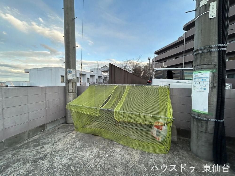 3LDK Top Floor Apartment for Sale in Higashi-Sendai, Sendai - Thumbnail 2