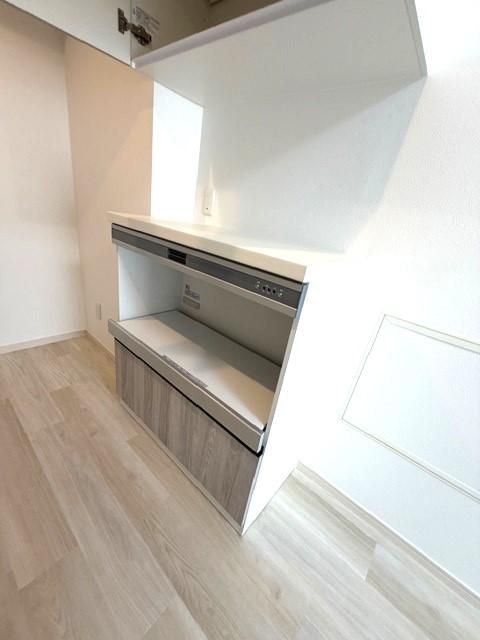 Renovated 3LDK Apartment in Funabashi, Chiba - Thumbnail 4
