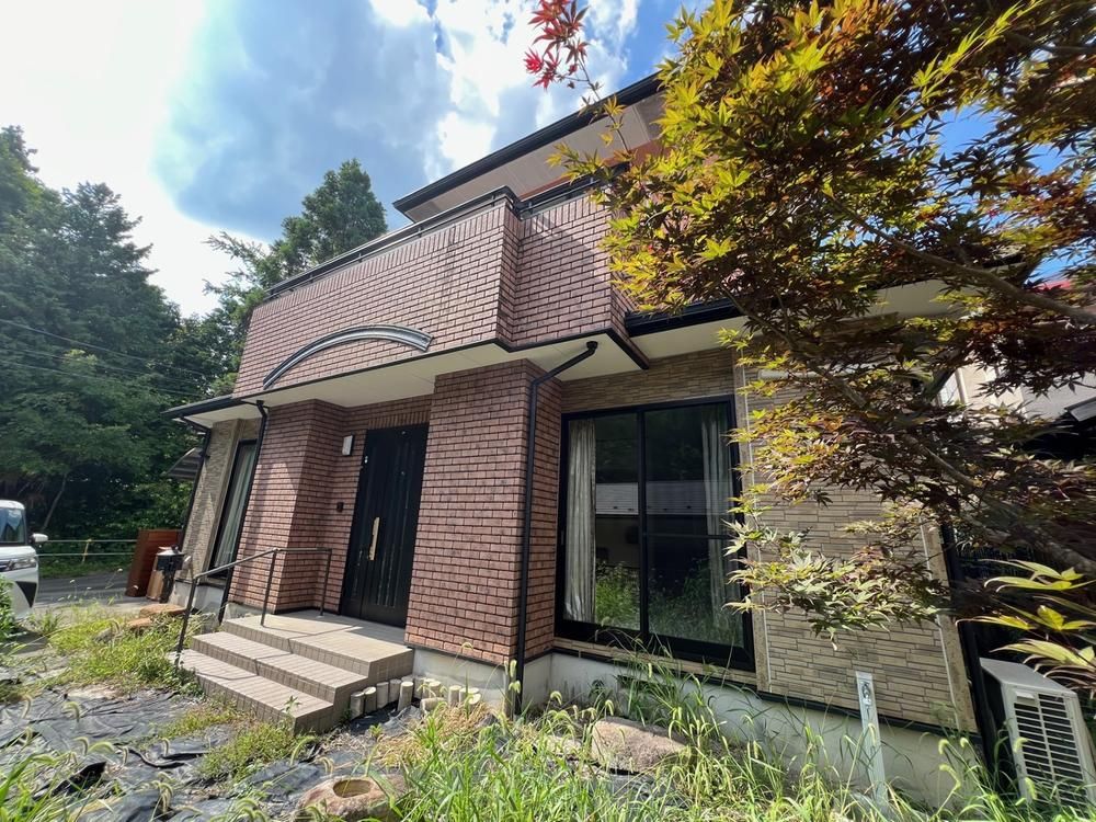 5LDK House with Valley Views in Akiruno, Tokyo - Thumbnail 3