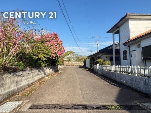 Renovated 2LDK House for Sale in Miyakonojo City, Miyazaki - Thumbnail 2