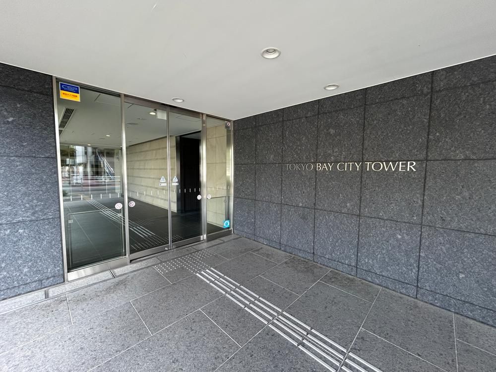 2LDK Apartment for Sale in Minato, Tokyo - 69.35m2 - Thumbnail 4