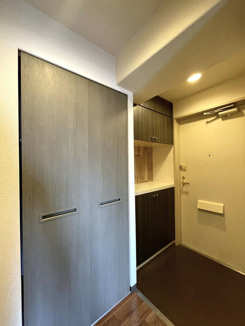 Alpha Harimayabashi 1DK Apartment in Kochi City - Thumbnail 2