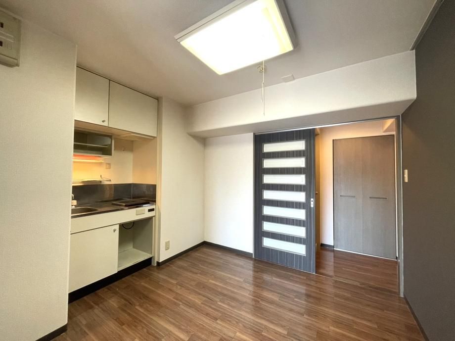 Alpha Harimayabashi 1DK Apartment in Kochi City - Thumbnail 3