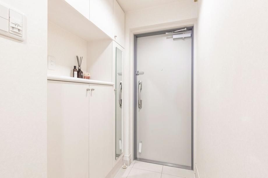 Century Tsuruma 2LDK Apartment for Sale in Yamato City - Thumbnail 2