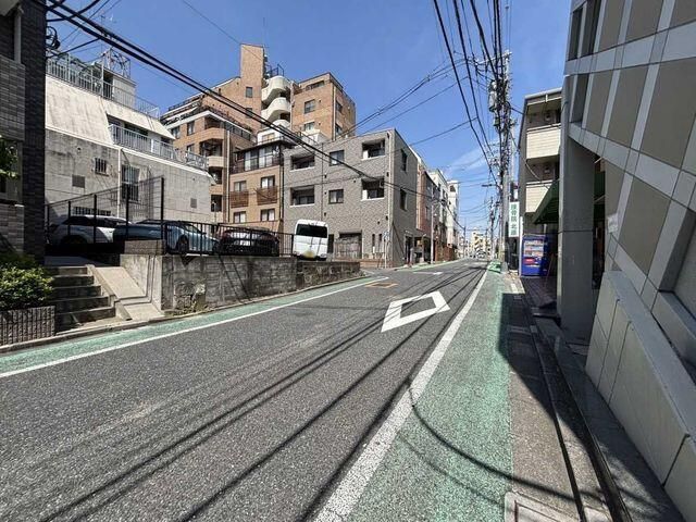 4LDK RC Detached House for Sale in Shinjuku, Tokyo - Thumbnail 3