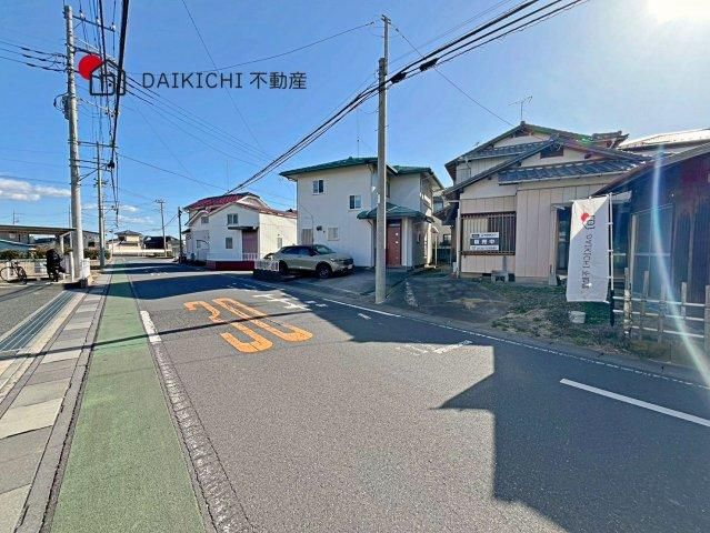 5DK House for Sale in Kazo, Saitama - 182m² Land - Thumbnail 2