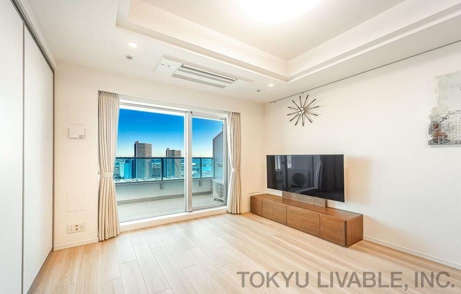 2LDK Apartment for Sale in Yokohama, Kanagawa - 76.83m² - Thumbnail 4