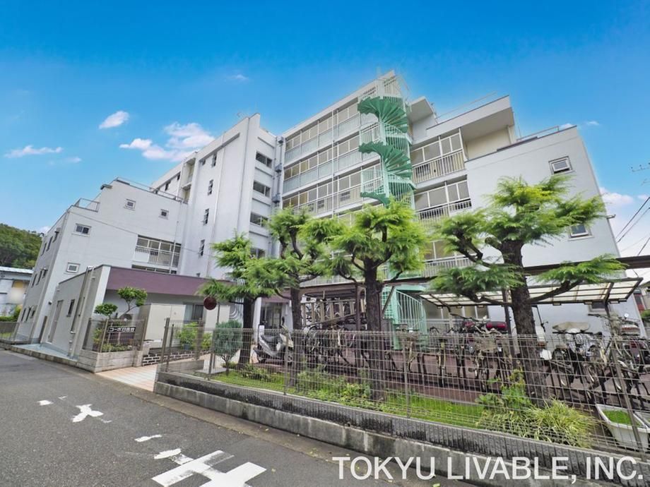1K Apartment for Sale in Yokohama, Kanagawa - 23.8m2 - Thumbnail 2