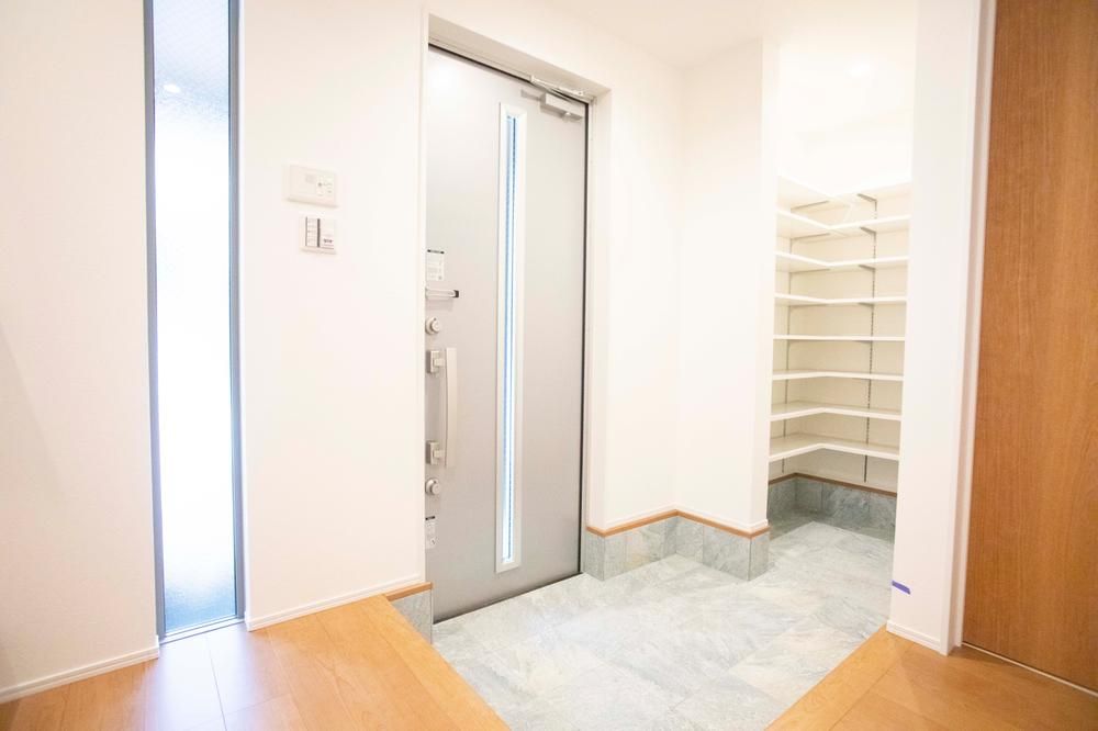 Land for Sale in Kamihoncho, Takatsuki, Osaka - Build Your Home - Thumbnail 3