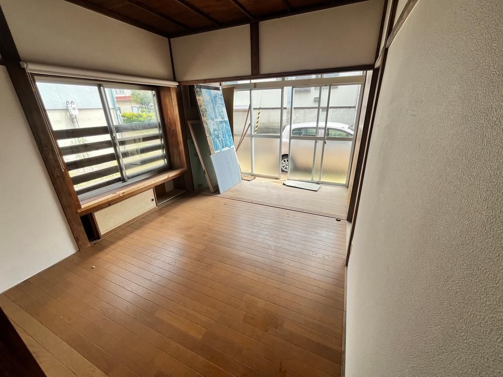 3K+S Resale House Near Minami-Takada Station, Joetsu - Thumbnail 3