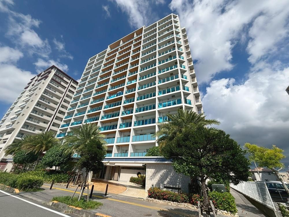 2LDK Apartment for Sale in Toyosaki, Tomigusuku, Okinawa - Thumbnail 3