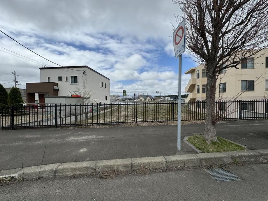 452m2 Land for Sale in Atsubetsu-ku, Sapporo, Hokkaido - Thumbnail 3
