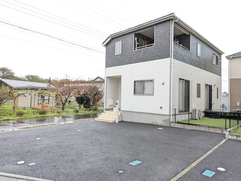 Modern 4LDK+S House in Ushiku, Ibaraki - 97m2, Built 2023 - Thumbnail 3