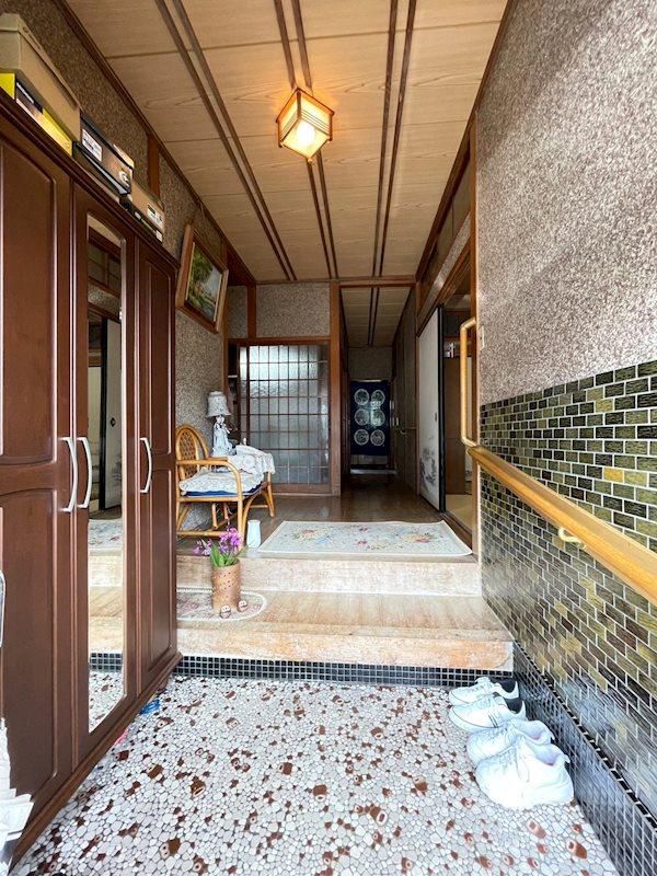 5DK House on 426m2 Land Near Kusami Station, Kitakyushu - Image 1