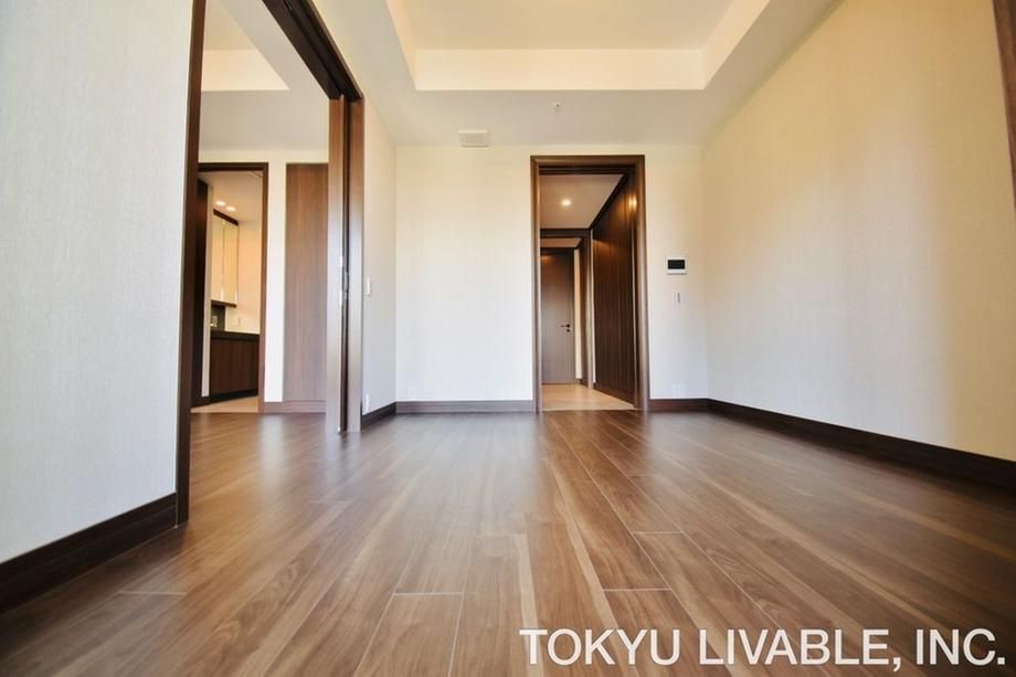 New 1LDK Apartment for Sale in Kita-ku, Osaka - Thumbnail 2