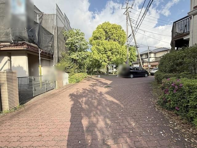Renovated 3LDK+S House in Fuchu, Tokyo - 150m2 Land - Thumbnail 2