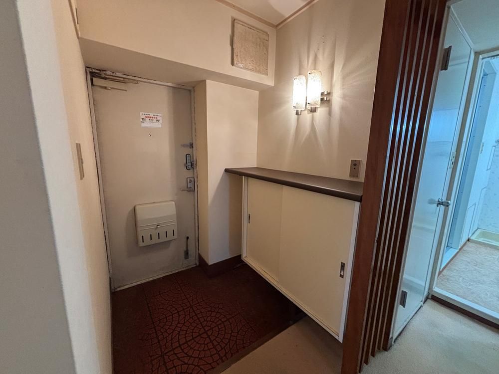 Top Floor 4LDK Apartment in Wakabadai, Yokohama - Thumbnail 2