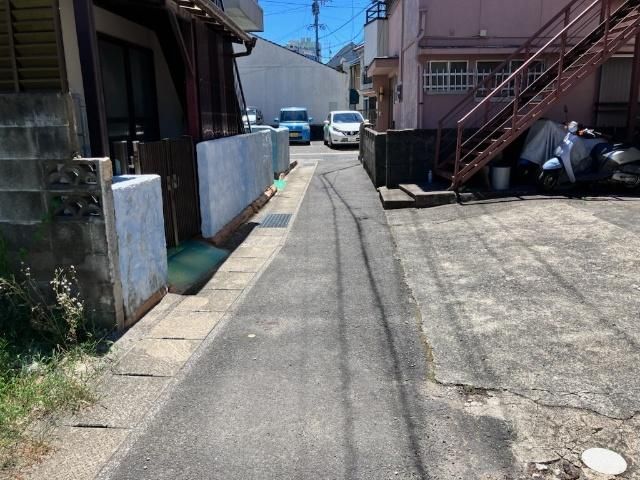 113.83 sqm Land for Sale in Quiet Enoura-cho, Nagasaki - Thumbnail 2