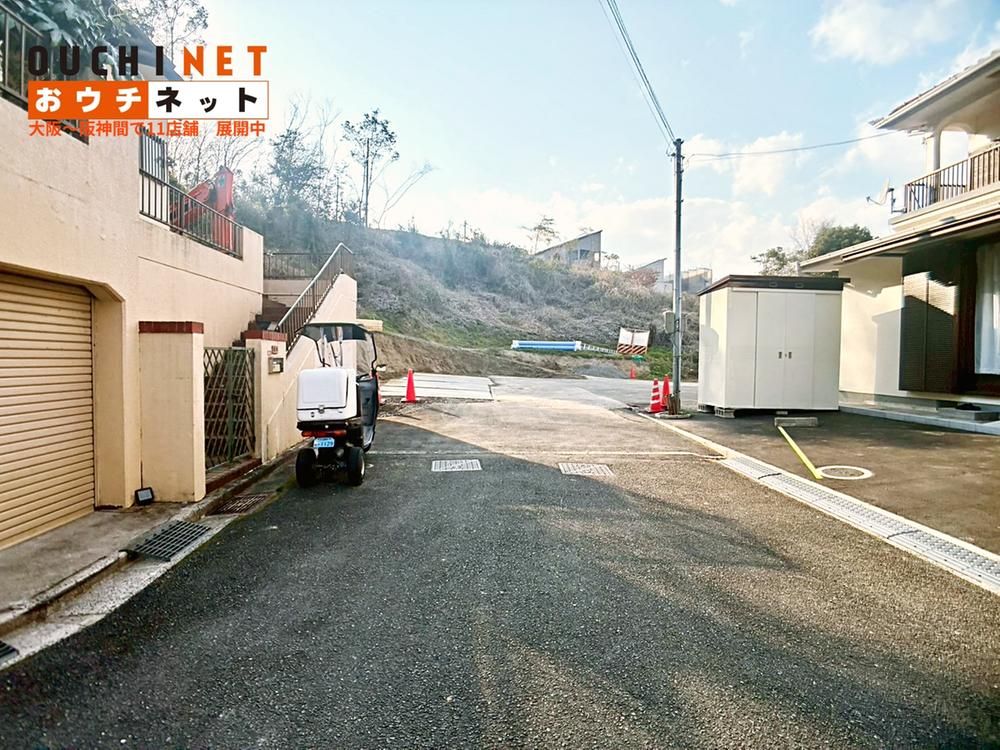 4DK Detached House in Takatsuki with Garden and Parking for 21.8M Yen - Thumbnail 4