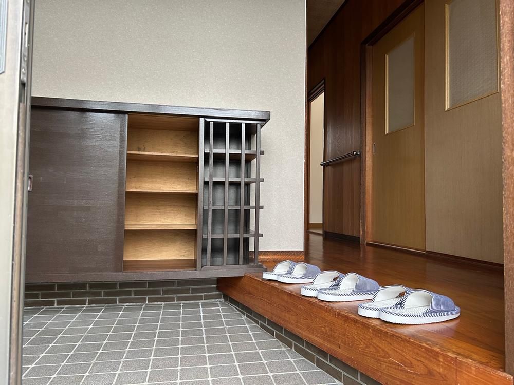 4LDK Detached House for Sale in Yoshimura-cho, Miyazaki City - Thumbnail 2