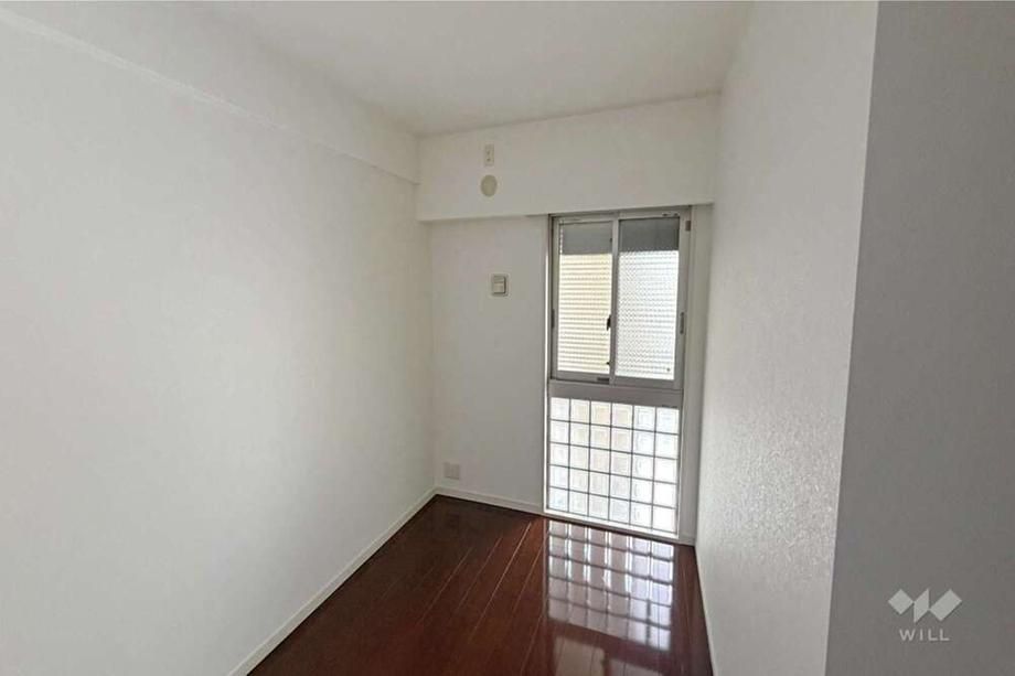 3LDK Apartment in Toyonaka, Osaka Prefecture - Thumbnail 4