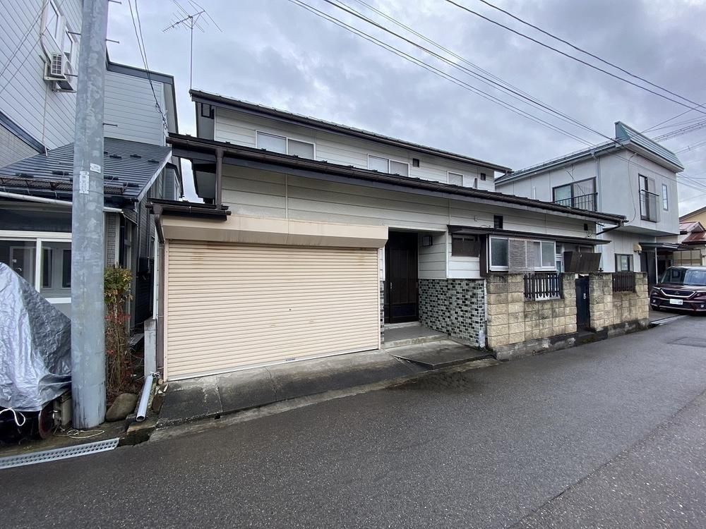6DK Detached House for Sale in Aizuwakamatsu, Fukushima - Thumbnail 2