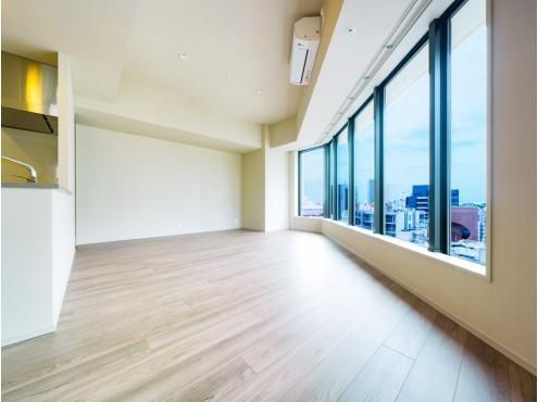 2LDK Apartment for Sale in Shibuya, Tokyo - 71.66m2 - Thumbnail 2