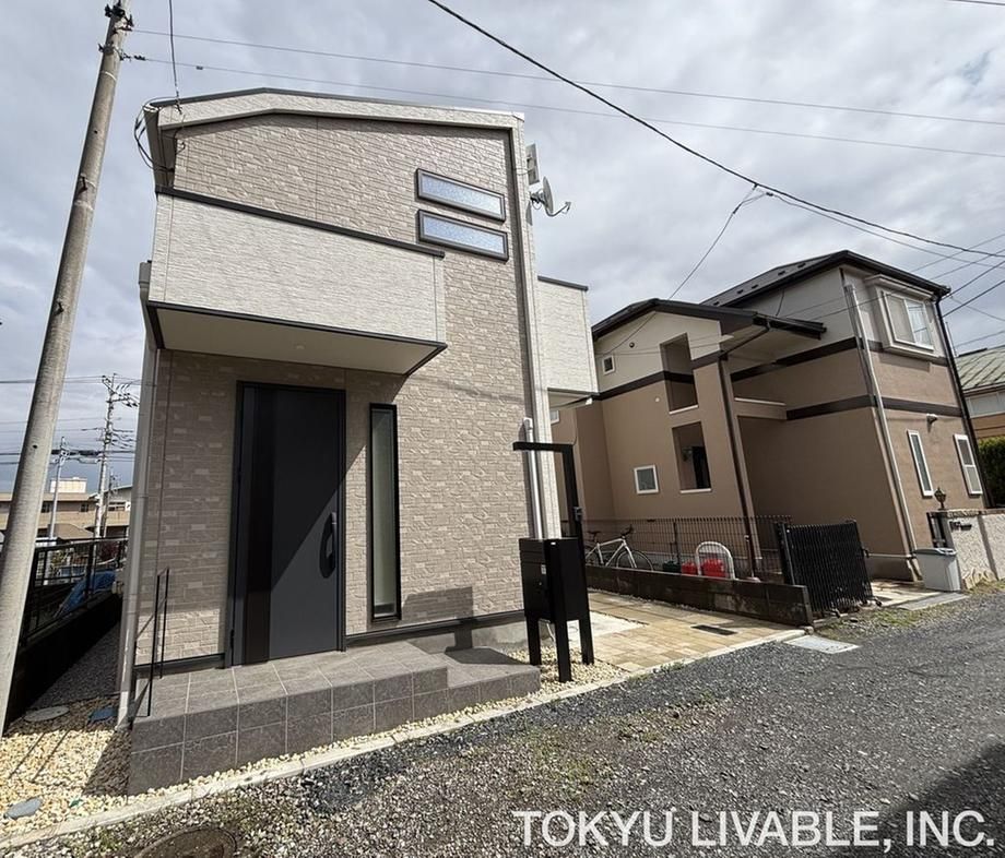 2LDK Detached House for Sale in Higashikurume, Tokyo - Thumbnail 3