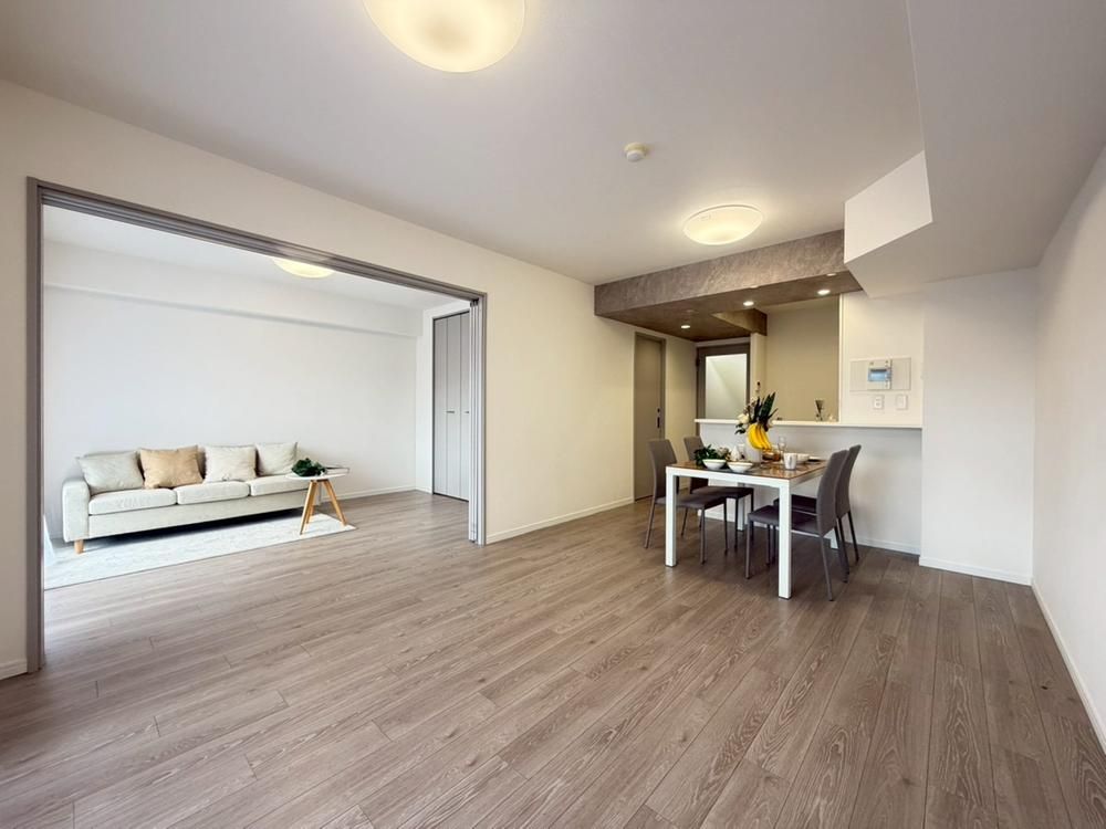 Renovated 3LDK Apartment in Yokohama Sakae Ward - Thumbnail 4