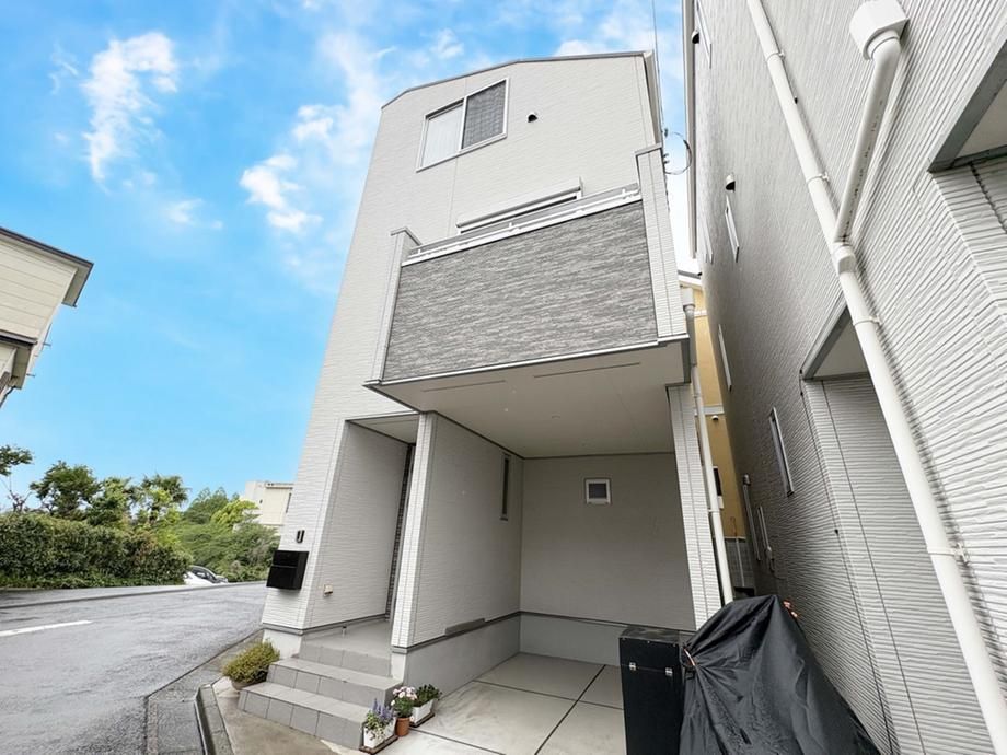 3LDK+S House for Sale in Totsuka-ku, Yokohama - Thumbnail 2