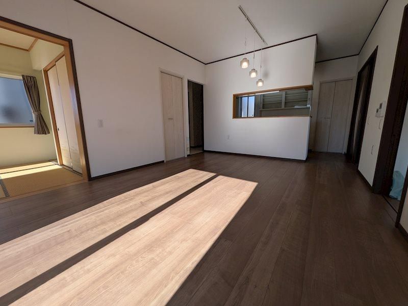 5LDK+S Modern House for Sale in Harukazedai, Tsukuba - Thumbnail 4