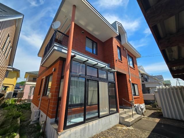 5LDK Detached House in Obihiro, Hokkaido - 18.8 Million Yen - Image 1