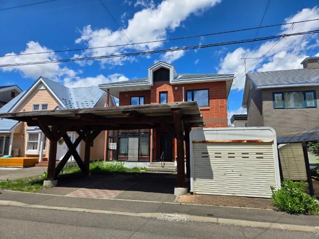 5LDK Detached House in Obihiro, Hokkaido - 18.8 Million Yen - Thumbnail 2