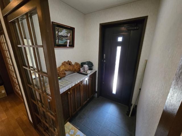 5LDK Detached House in Obihiro, Hokkaido - 18.8 Million Yen - Thumbnail 3